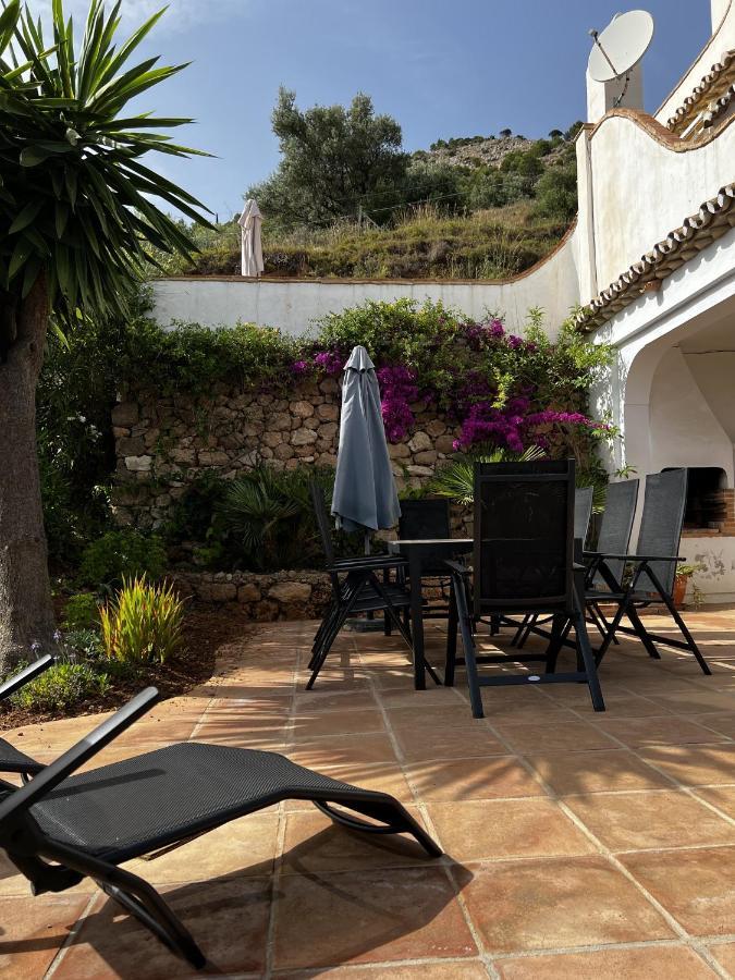 Terraced House In The Mountains With Fantastic View Villa Malaga Exterior photo